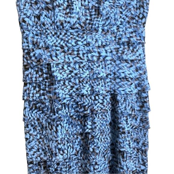 London Style Women's SZ 10 Blue V-Neck Midi Dress Tiered Lightweight - Picture 4 of 9